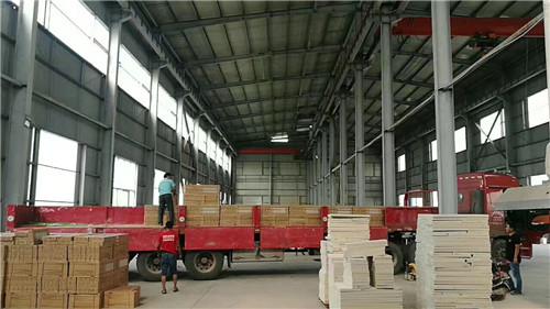 科沃保溫裝飾一體板的施工工藝復(fù)雜嗎？